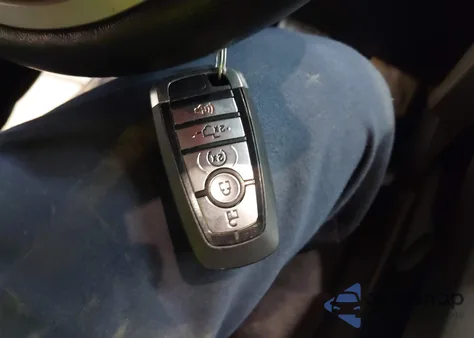 2019 Ford F-150 Lariat from USA, damaged, VIN 1FTFW1E11KFC62013